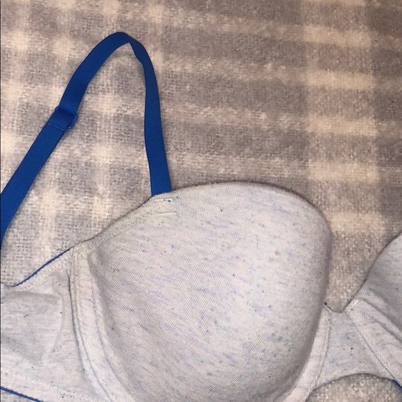 Bra - Picture 2 of 4